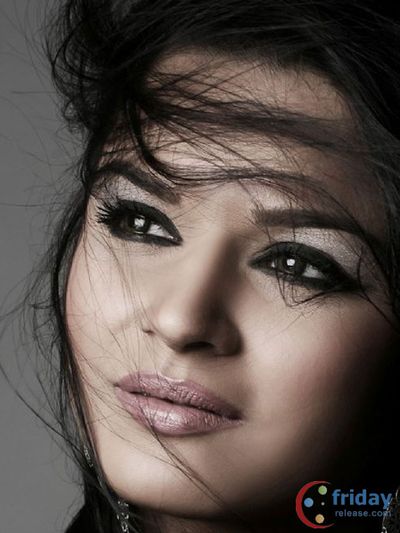 Aashka Goradia Photo