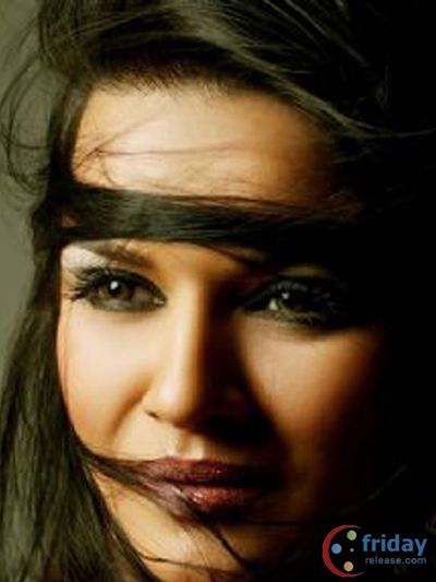Aashka Goradia Photo