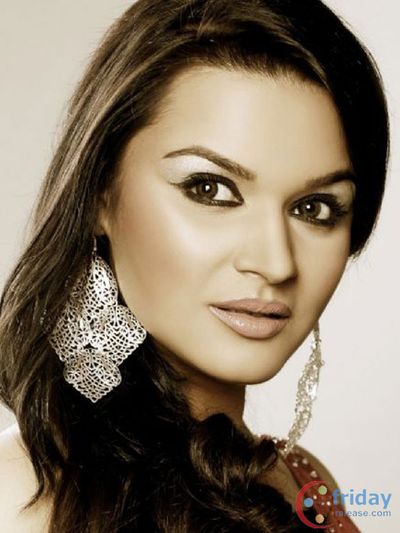 Aashka Goradia Photo