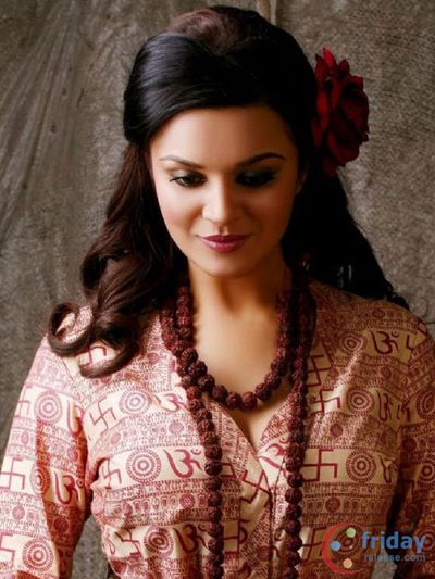 Aashka Goradia Photo