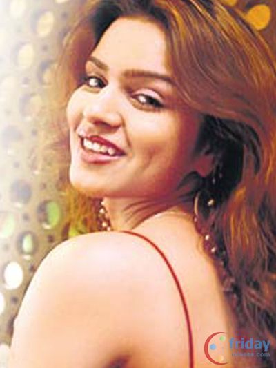 Aashka Goradia Photo