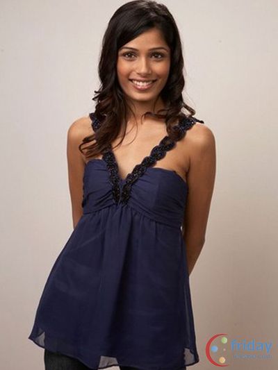 Freida Pinto Photo