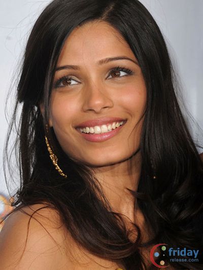 Freida Pinto Photo
