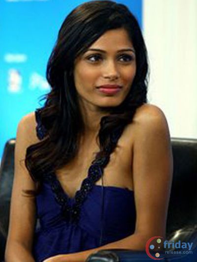 Freida Pinto Photo