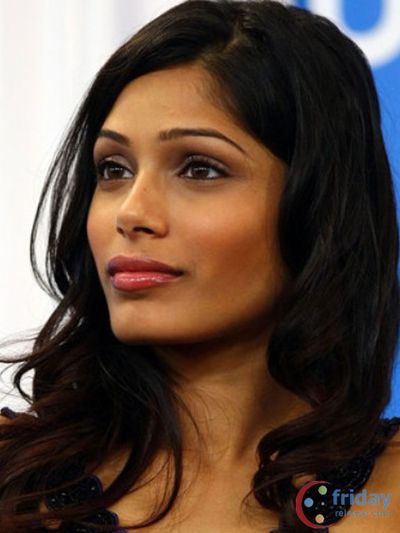 Freida Pinto Photo