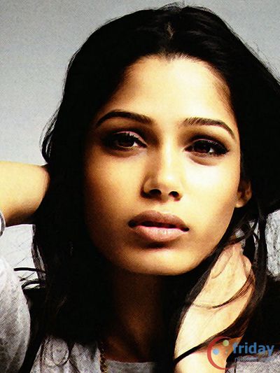 Freida Pinto Photo