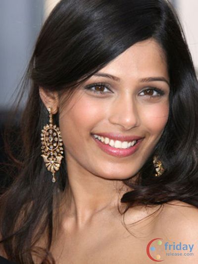 Freida Pinto Photo