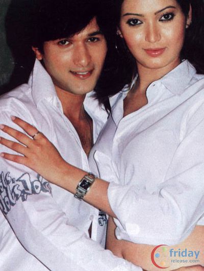 Karishma Tanna Photo