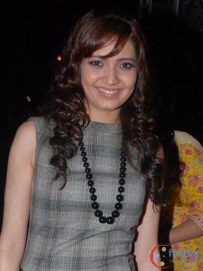 Karishma Tanna Photo