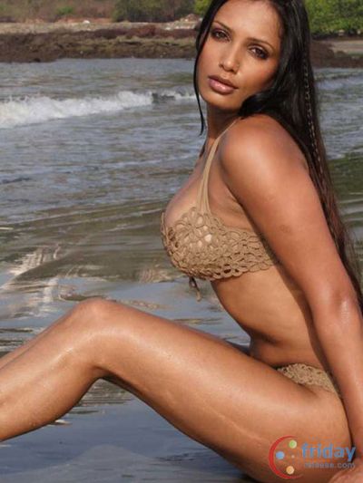 Naina Dhaliwal Photo