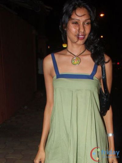 Nethra Raghuraman Photo