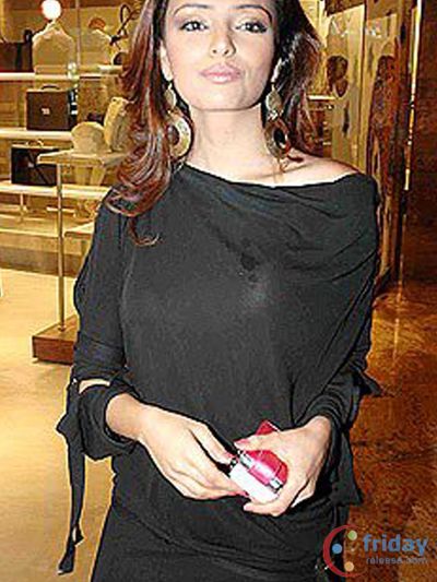 Roshni Chopra Photo