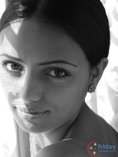 Roshni Chopra Photo