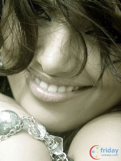 Roshni Chopra Photo