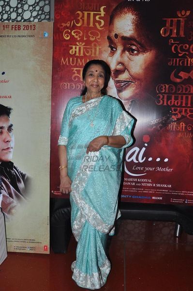 Asha Bhosle Photo