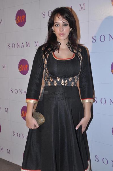 Hazel Keech Photo