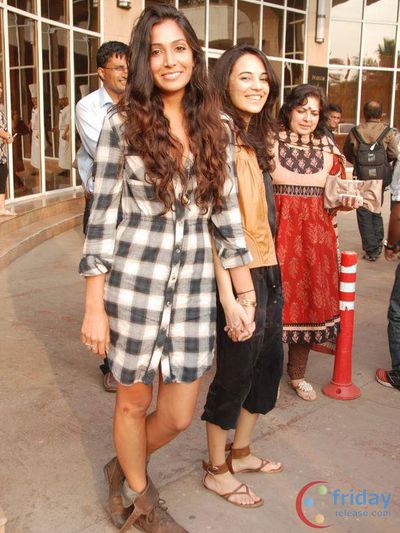 Monica Dogra Photo