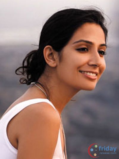 Monica Dogra Photo