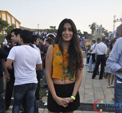 Monica Dogra Photo