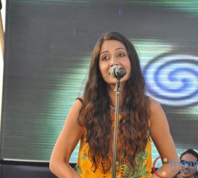 Monica Dogra Photo