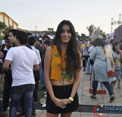 Monica Dogra Photo