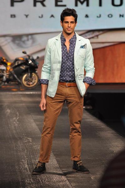 Siddharth Malhotra Photo