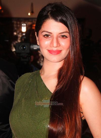 Kainaat Arora Photo