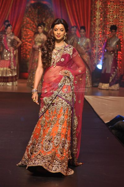 Mugdha Godse Photo