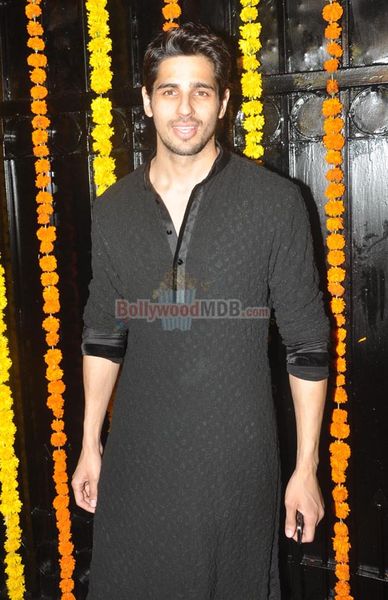 Siddharth Malhotra Photo