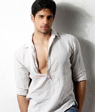Siddharth Malhotra Photo