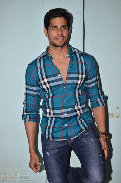 Siddharth Malhotra Photo