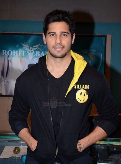 Siddharth Malhotra Photo