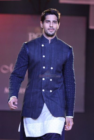 Siddharth Malhotra Photo