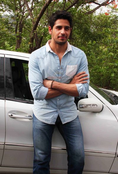 Siddharth Malhotra Photo