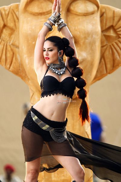 Sunny Leone Photo