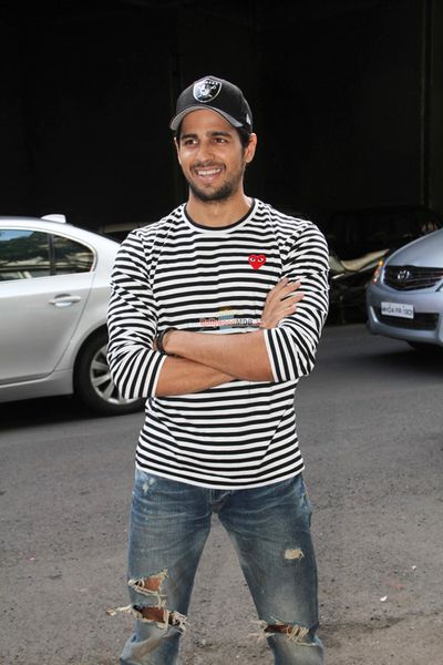 Siddharth Malhotra Photo