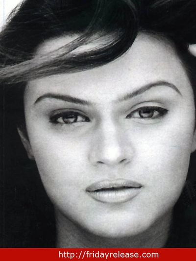 Aashka Goradia Photo