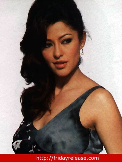 Aditi Govitrikar Photo
