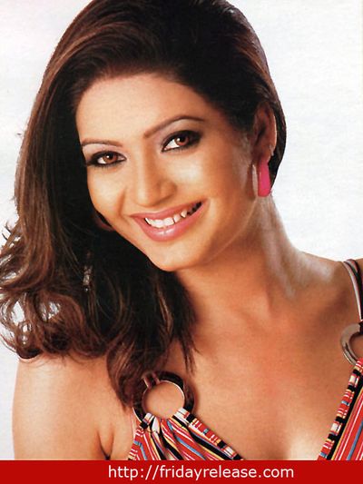 Karishma Tanna Photo