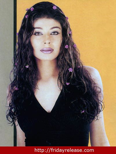 Pooja Batra Photo