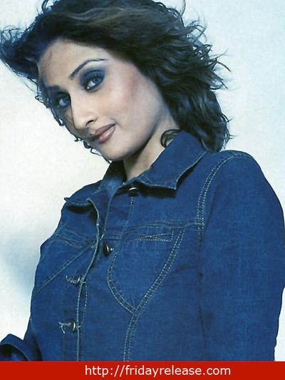 Urvashi Dholakia Photo