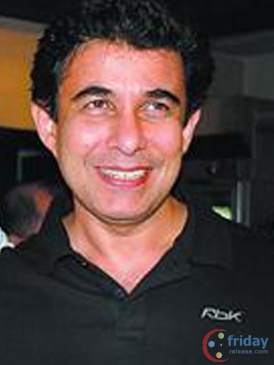 Deepak Tijori Photo