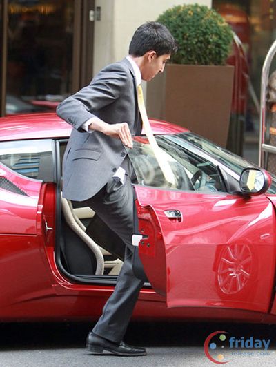 Dev Patel Photo