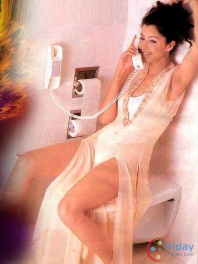 Aditi Govitrikar Photo