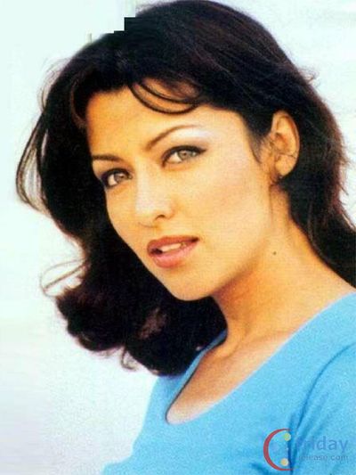 Aditi Govitrikar Photo