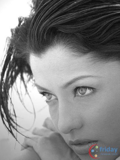Aditi Govitrikar Photo