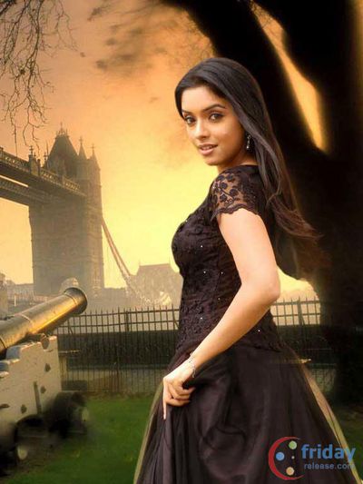 Asin Thottumkal Photo