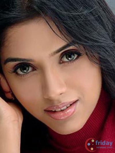 Asin Thottumkal Photo
