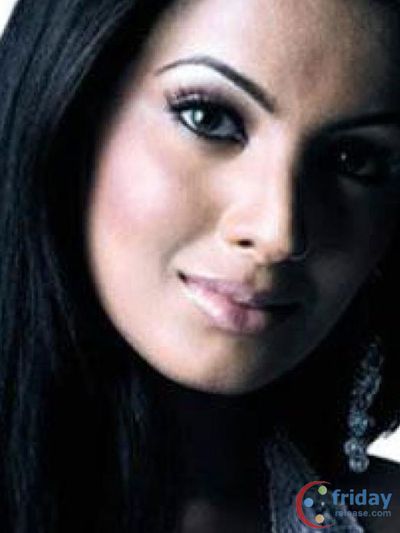 Geeta Basra Photo
