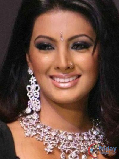 Geeta Basra Photo